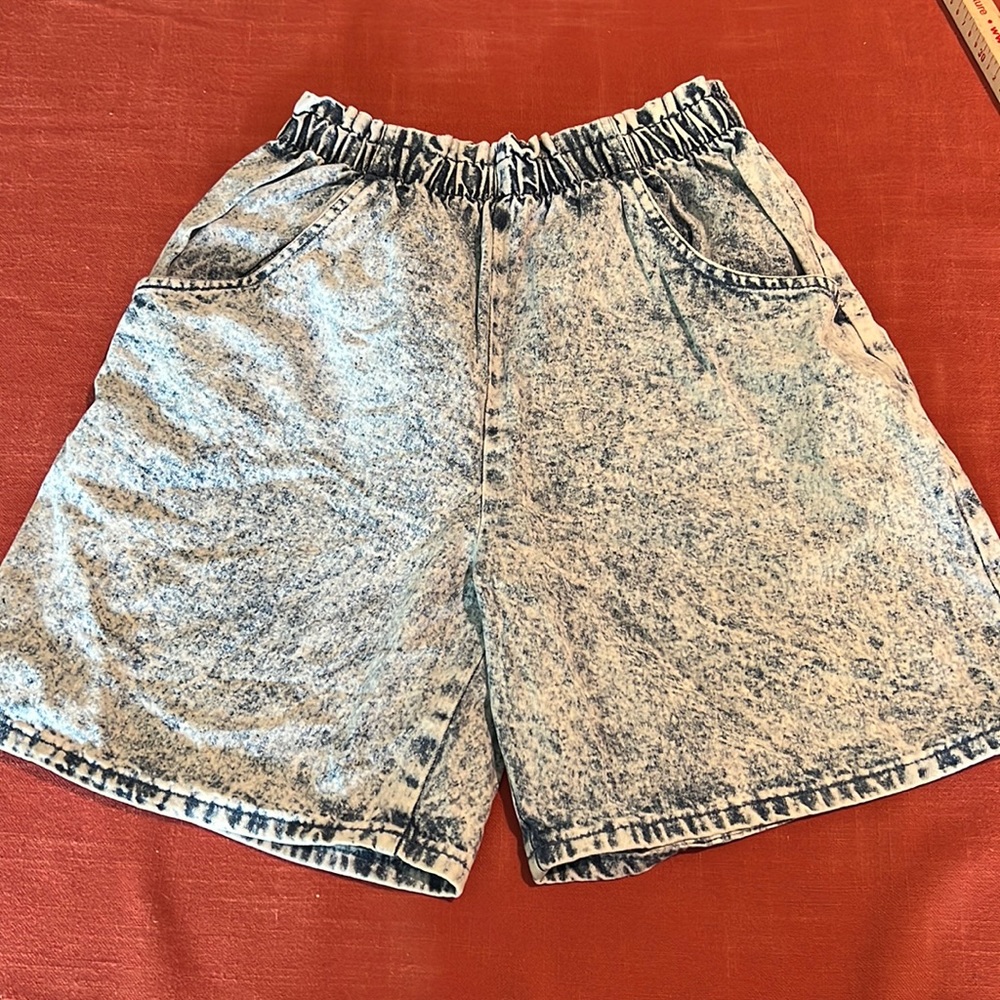 VINTAGE acid wash high rise shorts with elastic waist.  These are Fantastic!!